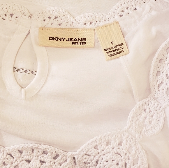 DKNY Jeans White Top Crochet Detail Back Tie - Picture 5 of 5